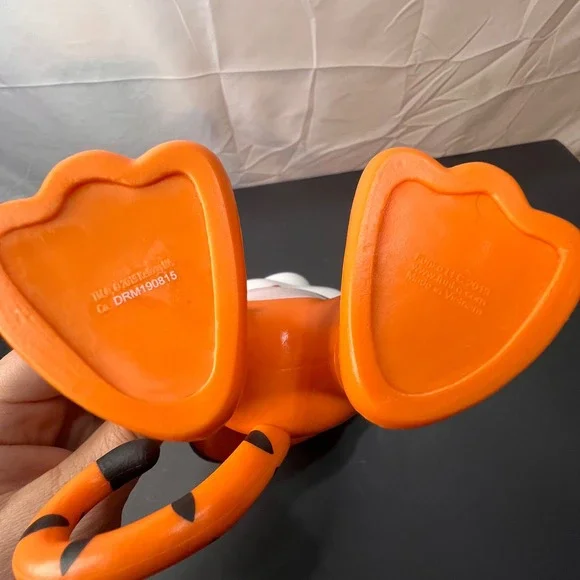 Funko 10 inch Tony the Tiger Vinyl Figure Kellogg's Orange  Ad Icon 2019 - Picture 6 of 6